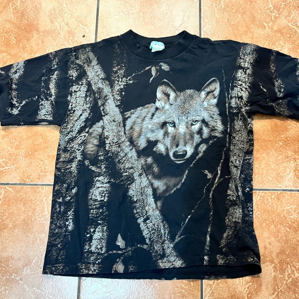 Men's Black Wolf Graphic T-Shirt